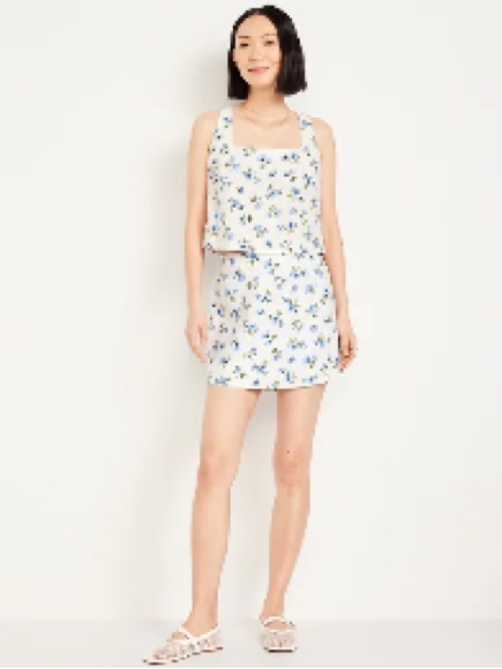 Old Navy High-Waisted Linen-Blend Mini Skort